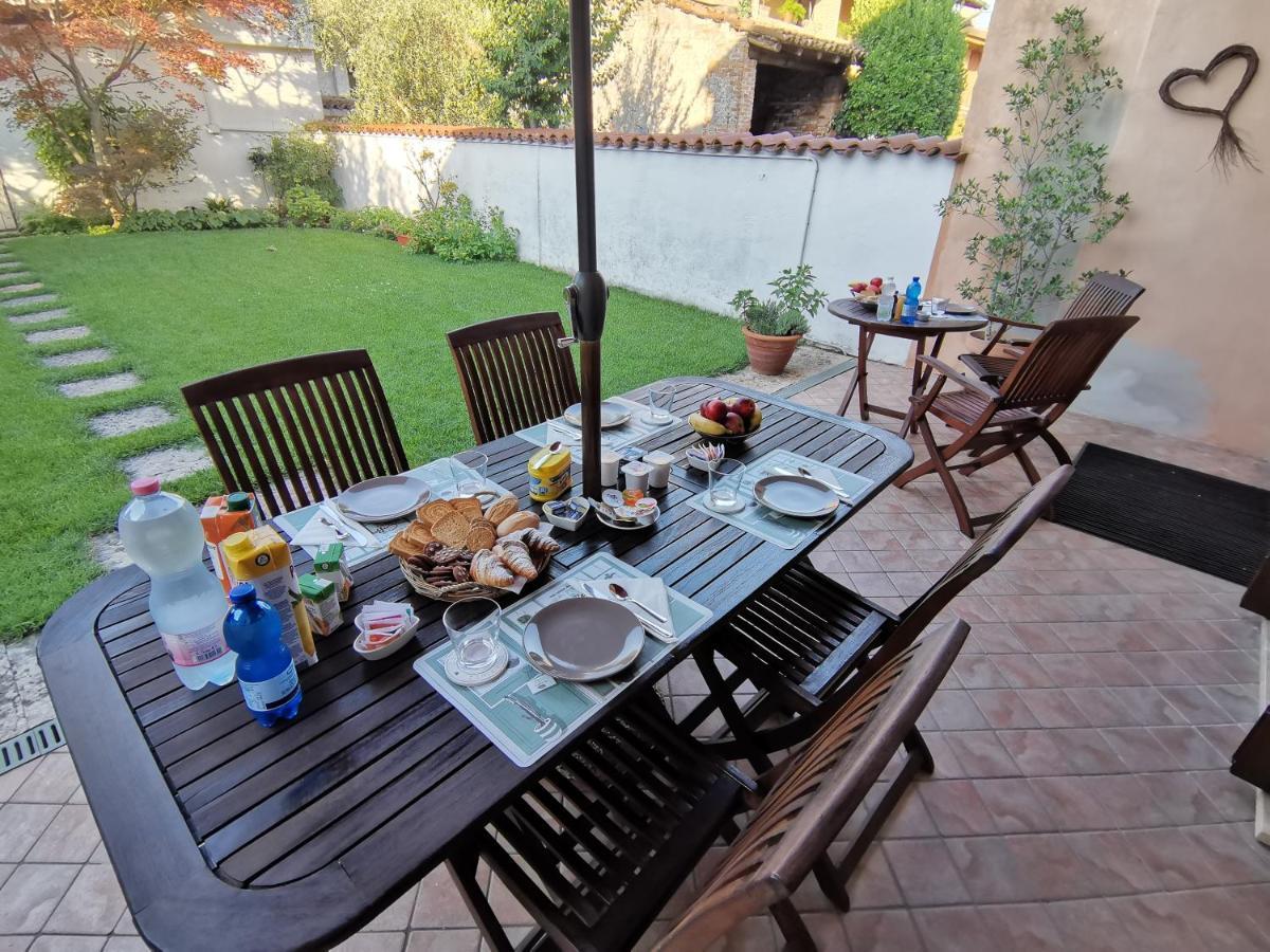 Il Colibri Bed&Breakfast Leno Buitenkant foto